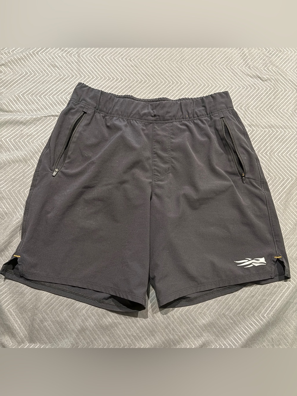 Sitka Men's Black Athletic Shorts 7” Size M